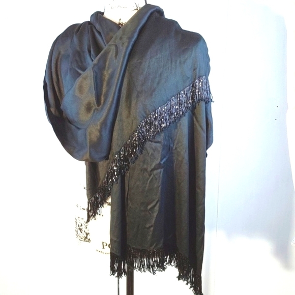 Badgley Mischka- Womens Black Heavy Beaded Fringe Oversized Wrap shawl Scarf EUC - Picture 1 of 14